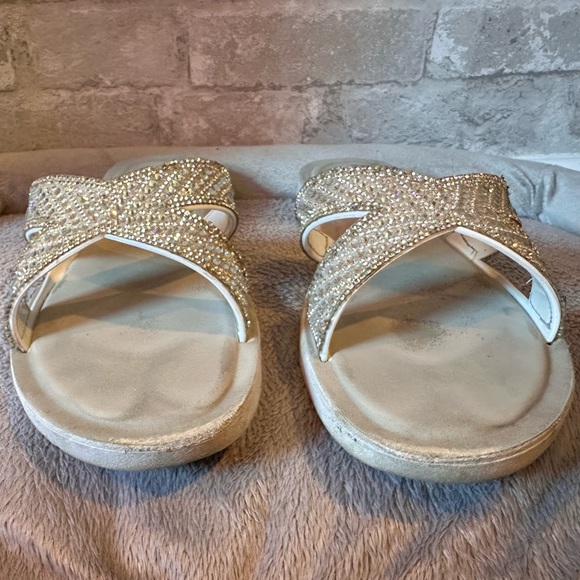 Rhinestone covered X band slide sandals with memory foam base size 9 - Picture 2 of 8